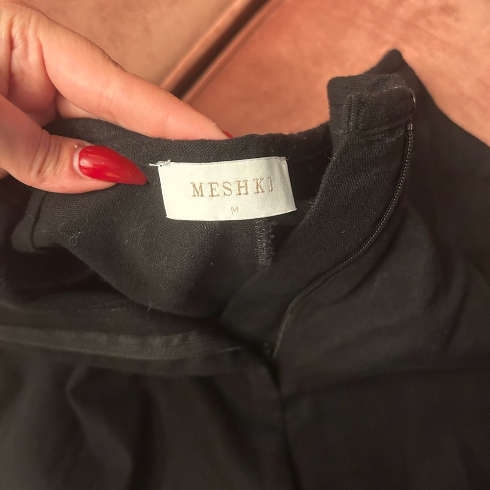 MESHKI Strapless 2 Piece Linen Set (S/M) - Picture 3 of 6